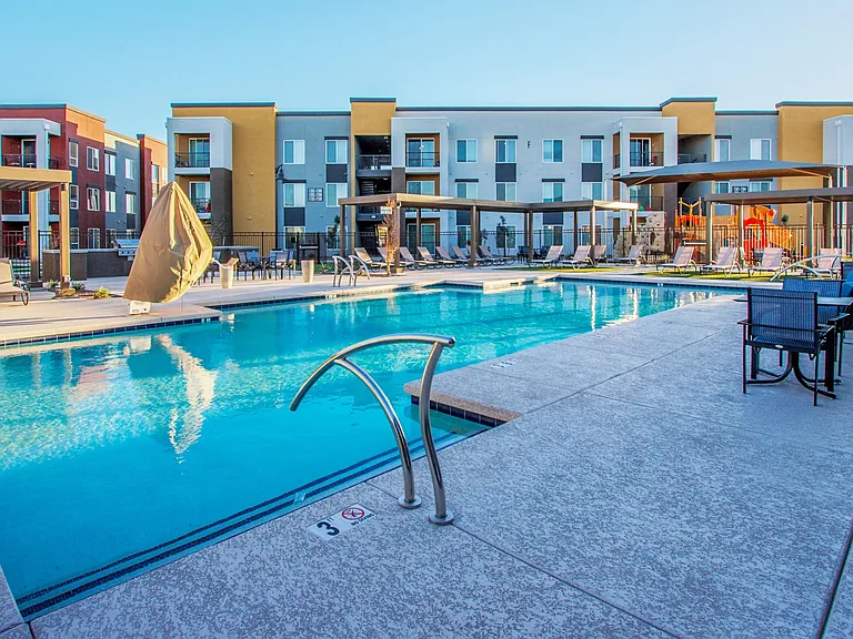 Copa Flats — Photo 46