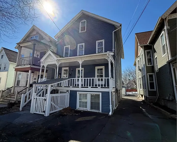 222 Howard Ave #2 — Photo 1
