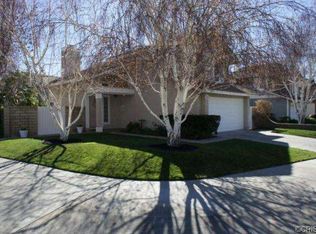 28062 Devon Ln, Santa Clarita, CA 91350