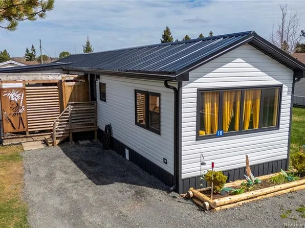 18 Daisy Ln, Riverview, NB E1B 4Z3