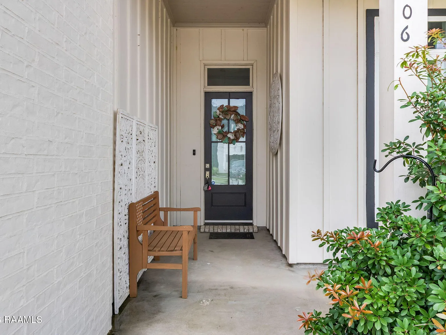 4 bed, 2.0 bath, 2202 sqft, $2,700 — Photo 3