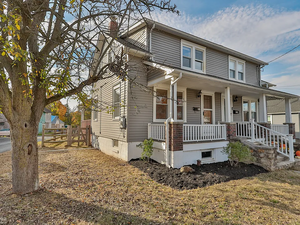 322 N 4th St