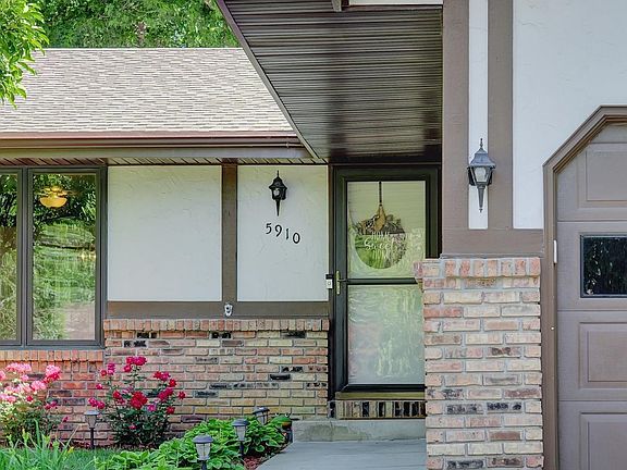 2nd image of 5910 Skylark Ln