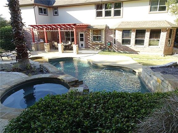 5th image of 13308 Country Lake Dr