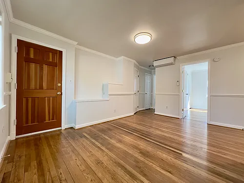 910 Jefferson St #2 Photo 1