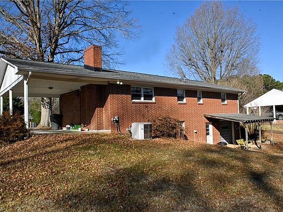4th image of 1331 Linville Dr