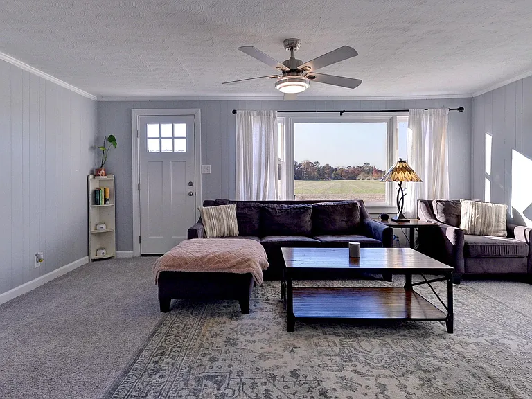 7331 Farmers Dr — Photo 9