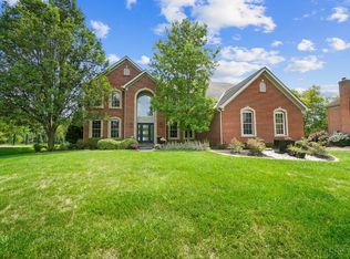 4044 Village Ridge Dr, Mason, OH 45040