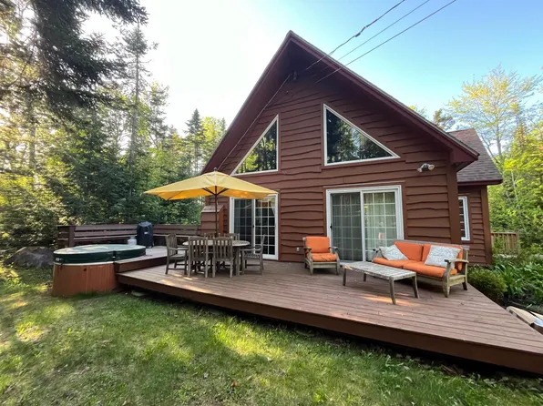 3002 Fir Ave, Kingfield, ME 04947