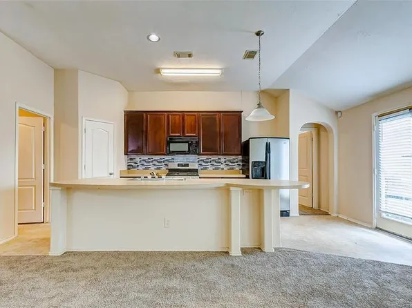 6111 Plantation Forest Dr, Katy, TX 77449