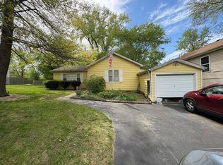 35694 N Helendale Rd, Ingleside, IL 60041