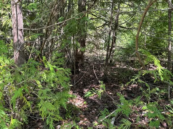 6328 Bay Shore Dr, Sturgeon Bay, WI 54235