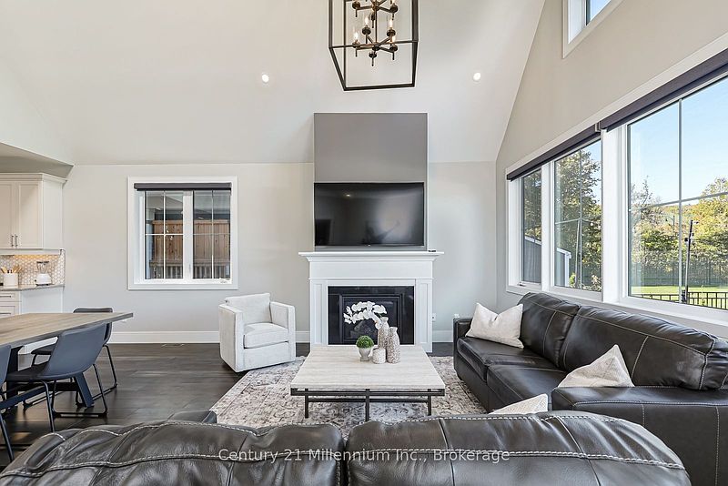 The Blue Mountains House for rent - 5 Bedrooms — photo 10