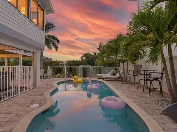21560 Widgeon TER, FORT MYERS BEACH, FL 33931