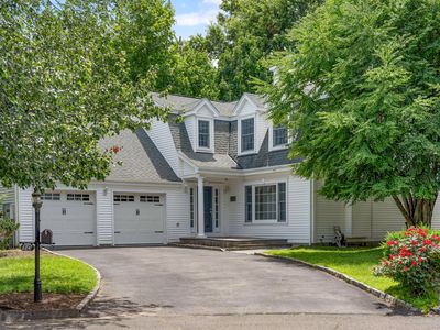 10 Holly Cove Circle, Stamford, CT, 06902
