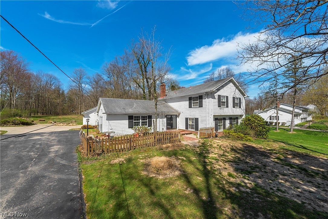 3086 Lander Rd S, Cleveland, OH 44124 Zillow