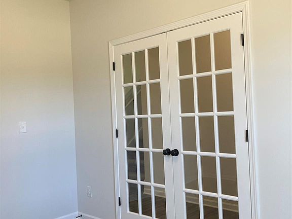 5th image of 2190 Catawba Trace Dr