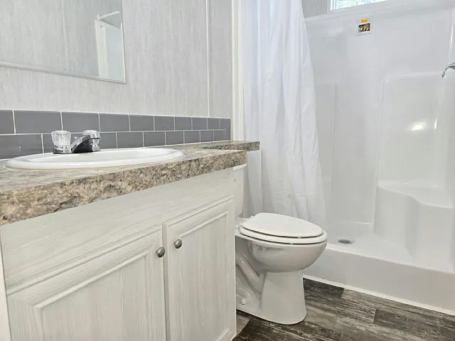 5611 Bayshore Rd #121 — Photo 10