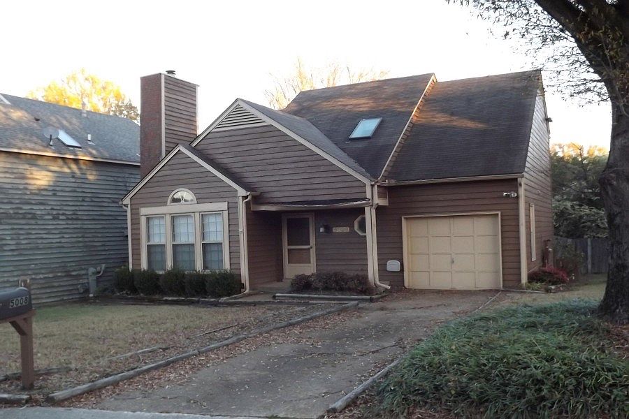 2nd image of 5008 Woodberry Cv S