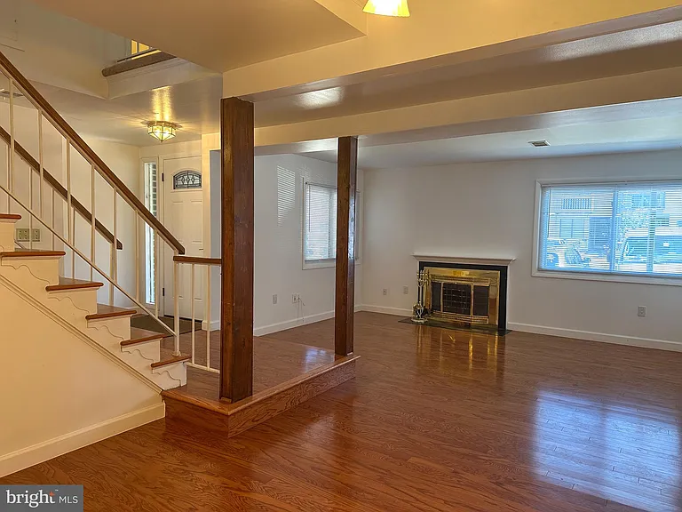 13327 Schwenger Pl — Photo 8