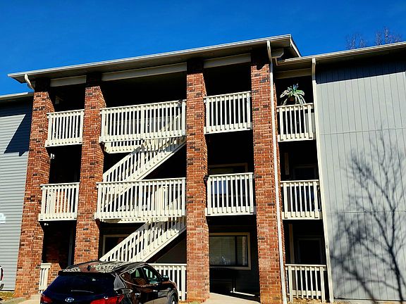 3rd image of 146 River Point Road #51