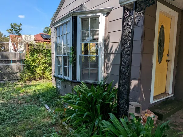 435 Vanderbilt St, San Antonio, TX 78210