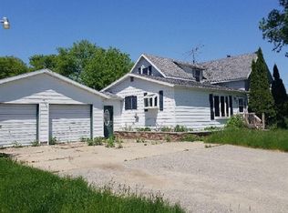 4573 N Littlefield Rd, Weidman, MI 48893