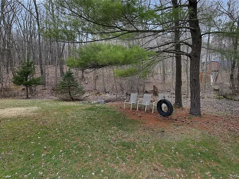 8 Fillmore Ct — Photo 24