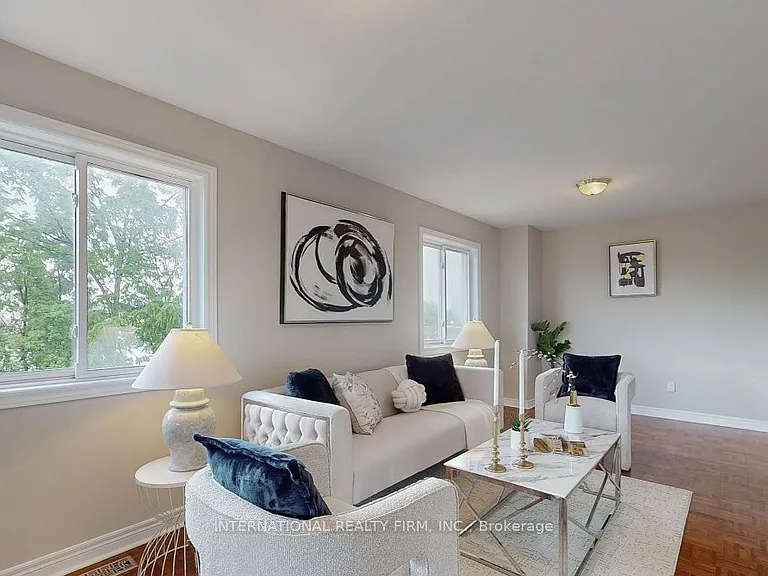 6 English St #2 — Photo 5