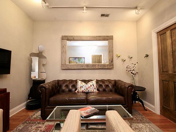 5th image of 11 W 1st Ave #A