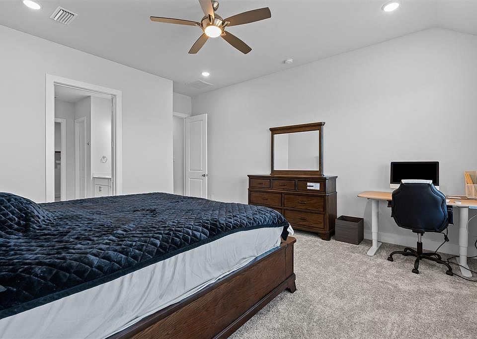 1st image of 1770 English Way #1770