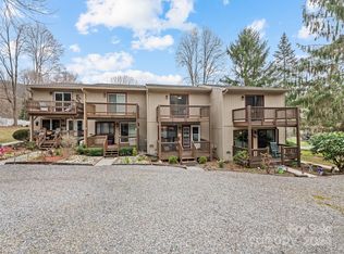 23 Wildflower Ln, Waynesville, NC 28786