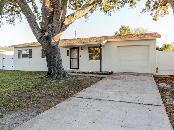 8568 95th Ter, Seminole, FL 33777