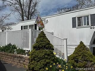 2nd image of 1964 River Road #40