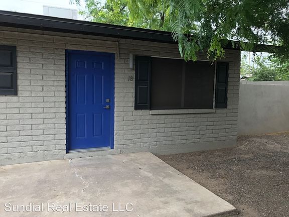 3rd image of 3836 E Earll Dr APT 18