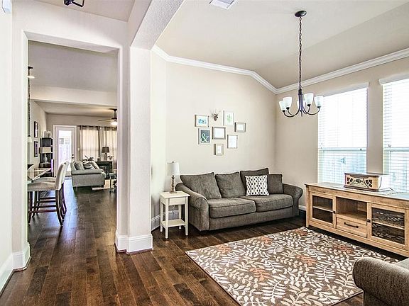 3rd image of 29571 Westhope Dr