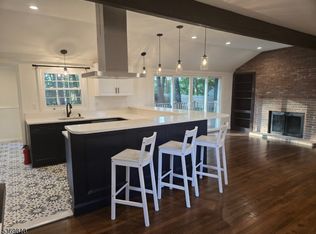 182 Alpine Trl, Sparta, NJ 07871