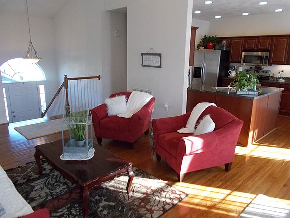 3rd image of 1808 Millwood Dr