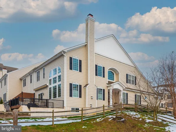 401 Ravenscliff Dr, Media, PA 19063