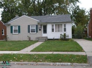 14440 Park St, Oak Park, MI 48237