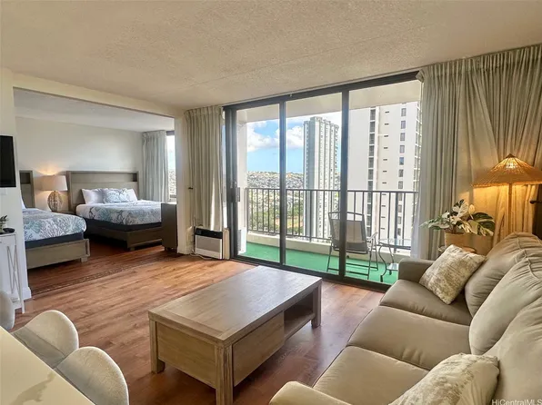 201 Ohua Ave APT T1-2405, Honolulu, HI 96815