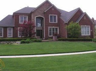 50767 Drakes Bay Dr, Novi, MI