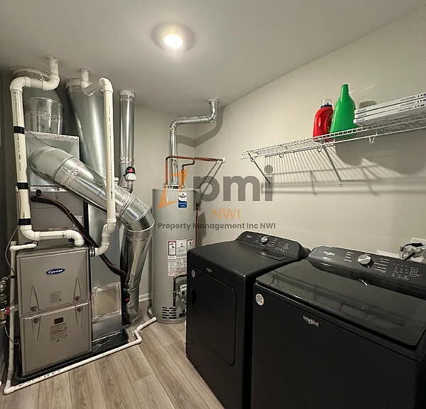 8366 Kannon Dr — Photo 16