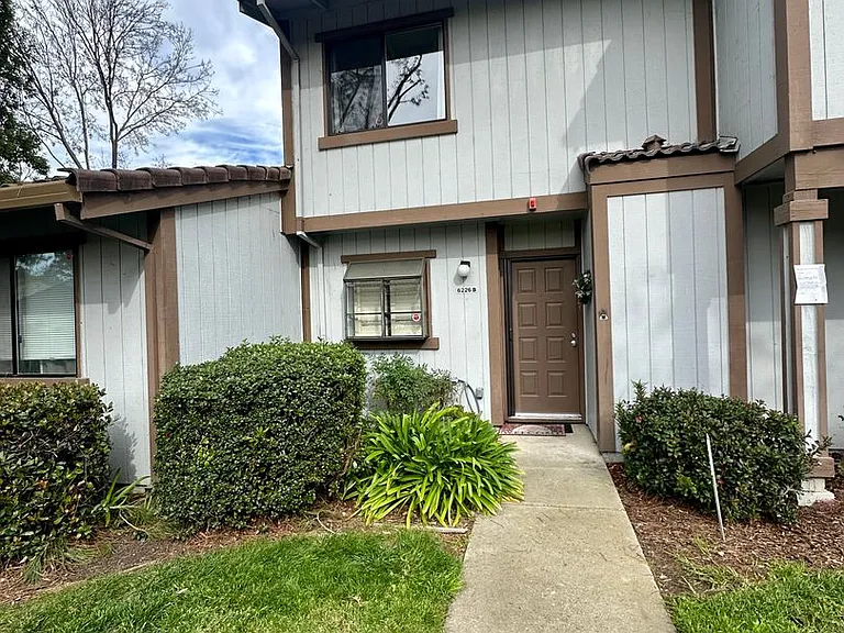 6226 Joaquin Murieta Ave #B — Photo 1