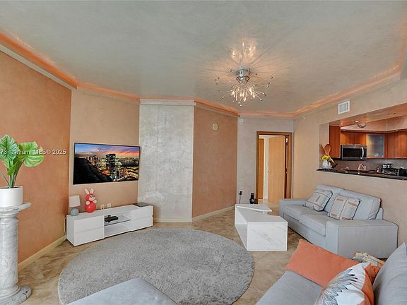 4th image of 16699 Collins Ave APT 2609