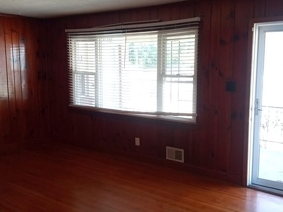 5th image of 3128 Creighton Dr #3128CREIGHTON