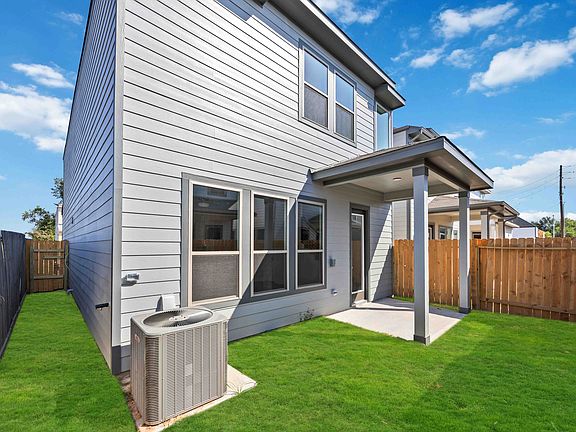 4th image of 4025 Baja Ln