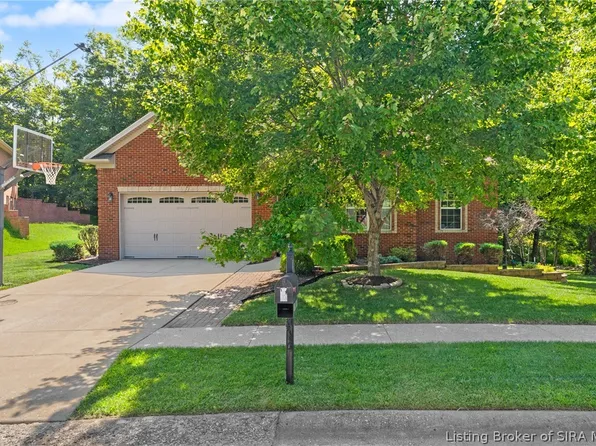 8170 Autumn Dr., Georgetown, IN 47122