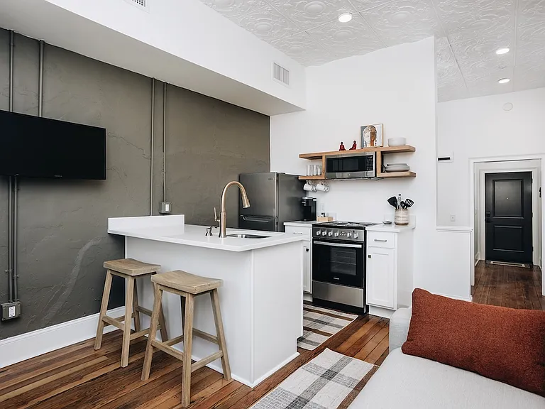 206 Tarboro St W #201 — Photo 3