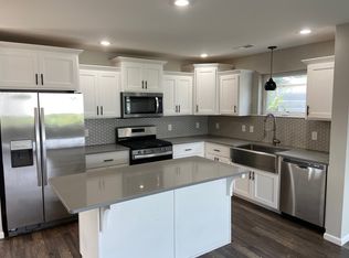 4118 Huron Dr, Bismarck, ND 58503